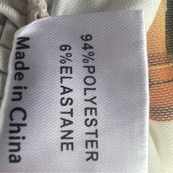 Princess Polly Picture This Top Long Sleeve Cropped Drawstrings Graphic Sz 4 - Picture 13 of 13